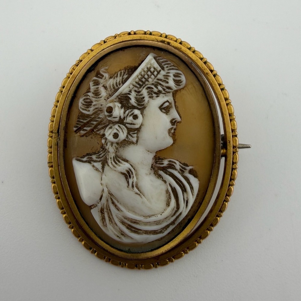 Vintage Hand Carved Shell Cameo Brooch Pendant Gold Tone Victorian Style Gold